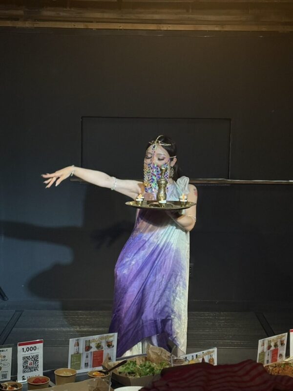 3日に一度はショーがある